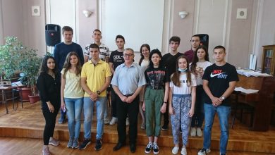 najbolji djaci gimnazija pirot