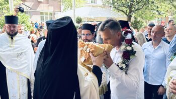 Litija prošla ulicama grada, blagoslov Hilandara Piroćancima