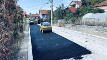 Nastavljaju se infrastrukturni radovi u Berilovcu: Asfaltira se 420 metara Berilovačkog puta